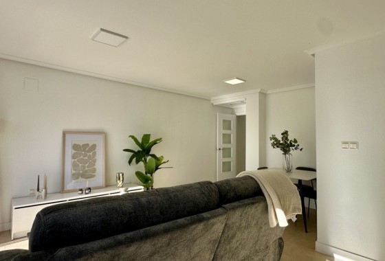 Revente - Appartement -
Torrevieja