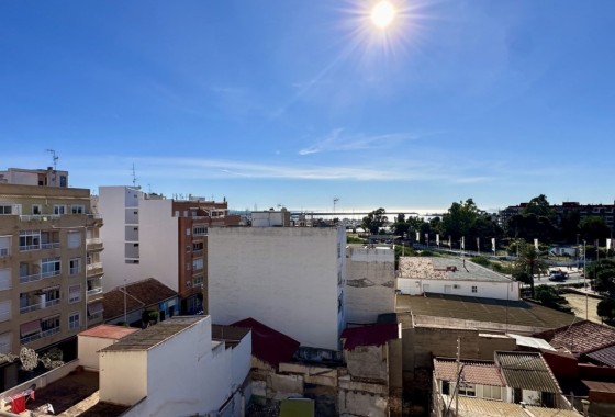 Revente - Appartement -
Torrevieja
