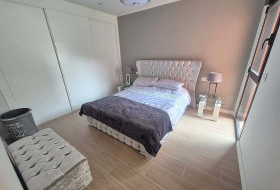 Venta - Apartamento / Piso -
Orihuela Costa