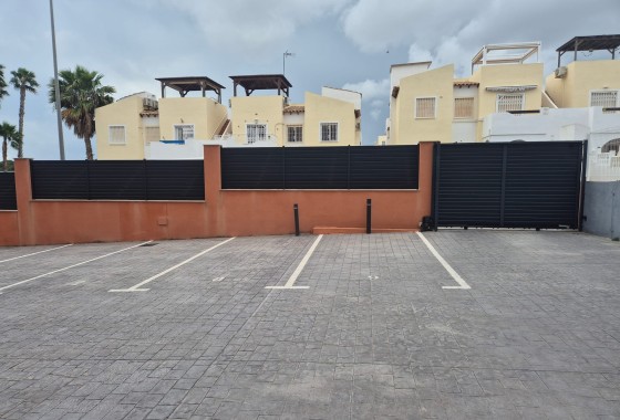 Venta - Apartamento / Piso -
Orihuela Costa