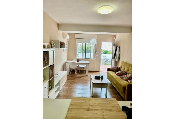 Venta - Apartamento / Piso -
Torrevieja - Sector 25