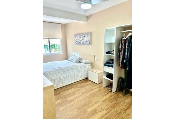 Venta - Apartamento / Piso -
Torrevieja - Sector 25