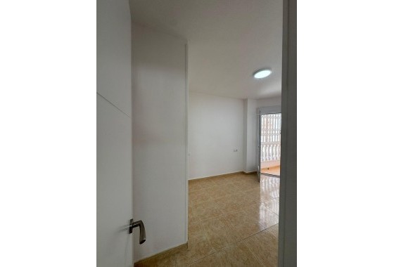 Venta - Apartamento / Piso -
Torrevieja - Center