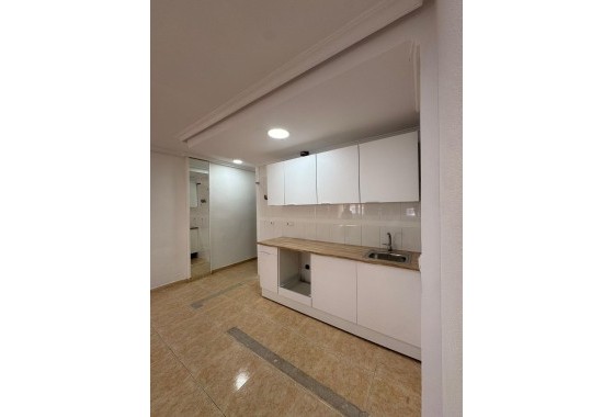Venta - Apartamento / Piso -
Torrevieja - Center