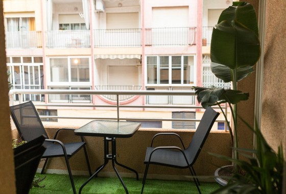 Venta - Apartamento / Piso -
Torrevieja - Center