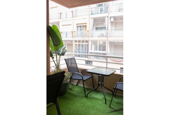 Venta - Apartamento / Piso -
Torrevieja - Center