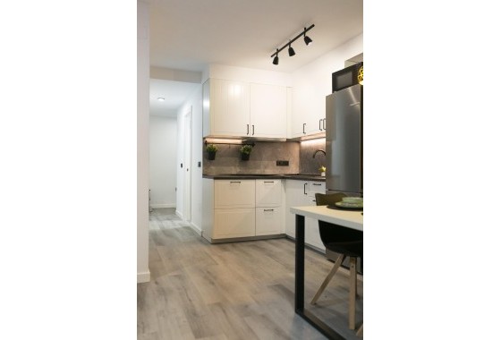 Venta - Apartamento / Piso -
Torrevieja - Center