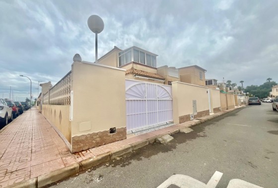 Herverkoop - Appartement / Flat -
Torrevieja - Paraje natural