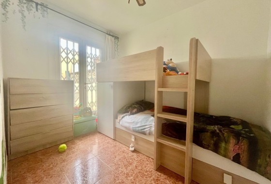 Herverkoop - Appartement / Flat -
Torrevieja - Paraje natural
