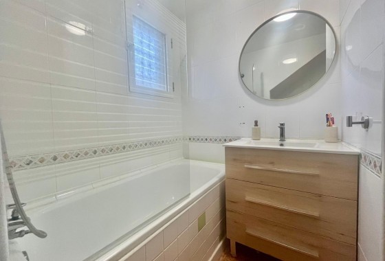 Herverkoop - Appartement / Flat -
Torrevieja - Paraje natural