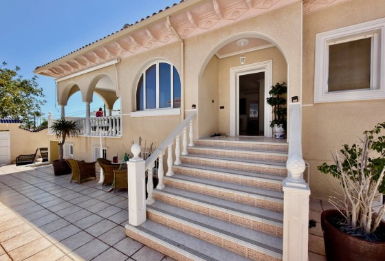 Revente - Villa Individuelle -
Ciudad Quesada - Rojales - Urbanizaciones