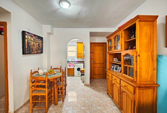 Resale - Wohnung / Appartement -
Torrevieja - Costa Blanca