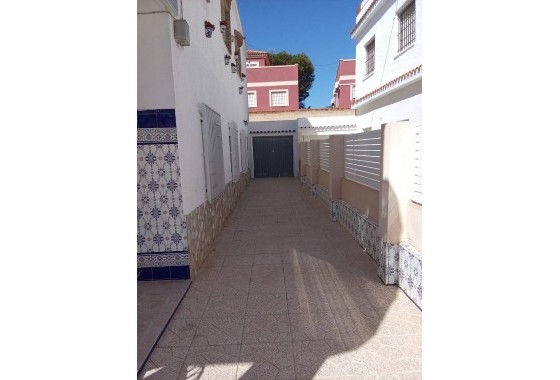 Herverkoop - Rijhuis -
Pilar de la Horadada - Torre de la Horadada
