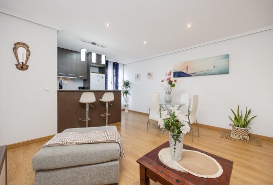 Herverkoop - Appartement / Flat -
Torrevieja - Center
