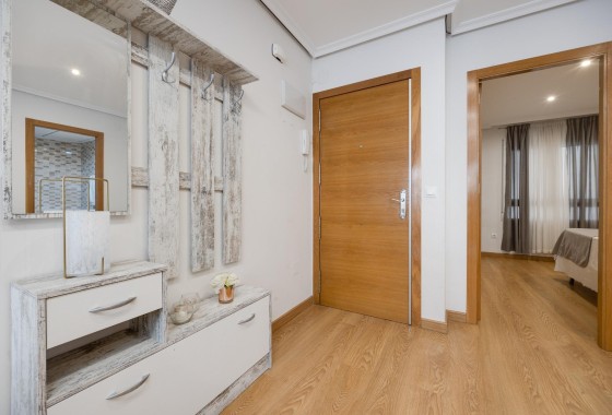 Herverkoop - Appartement / Flat -
Torrevieja - Center