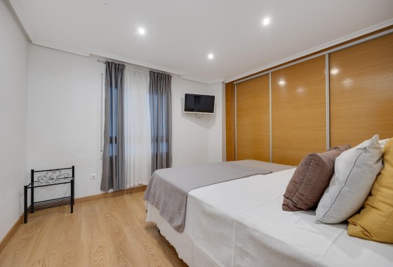 Herverkoop - Appartement / Flat -
Torrevieja - Center