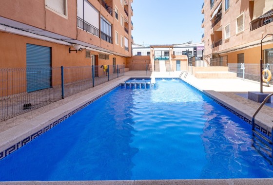 Herverkoop - Appartement / Flat -
Torrevieja - Center
