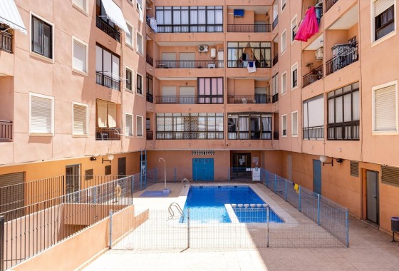Herverkoop - Appartement / Flat -
Torrevieja - Center