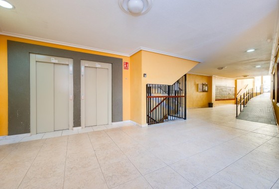 Herverkoop - Appartement / Flat -
Torrevieja - Center
