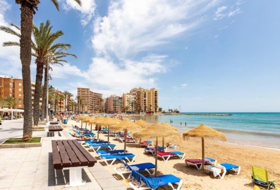 Sprzedaż - Dom miejski -
Torrevieja - Cabo cervera