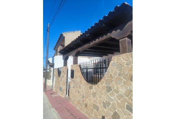Herverkoop - Rijhuis -
Torre Pacheco - Balsicas