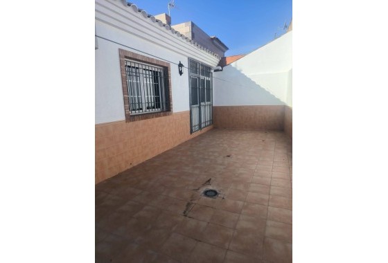 Herverkoop - Rijhuis -
Torre Pacheco - Balsicas