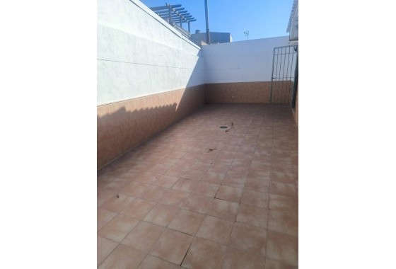 Herverkoop - Rijhuis -
Torre Pacheco - Balsicas