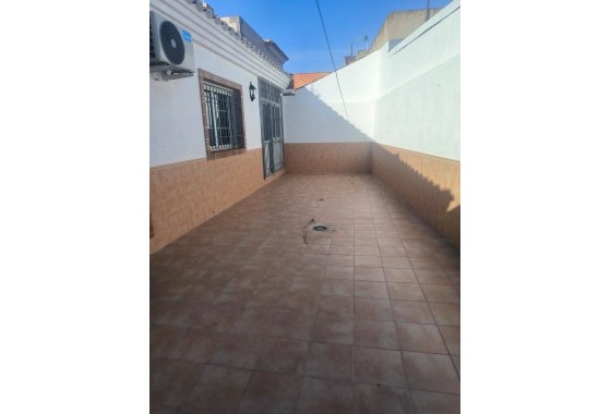 Herverkoop - Rijhuis -
Torre Pacheco - Balsicas