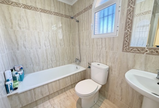 Wiederverkauf - Wohnung / Apartment -
Los Dolses