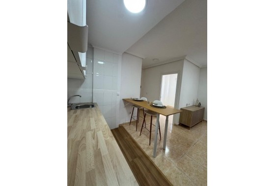 Resale - Wohnung / Apartment -
Torrevieja - LA LOMA