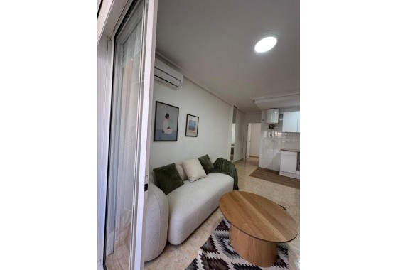 Resale - Wohnung / Apartment -
Torrevieja - LA LOMA