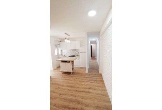 Revente - Appartement -
Torrevieja - Centro
