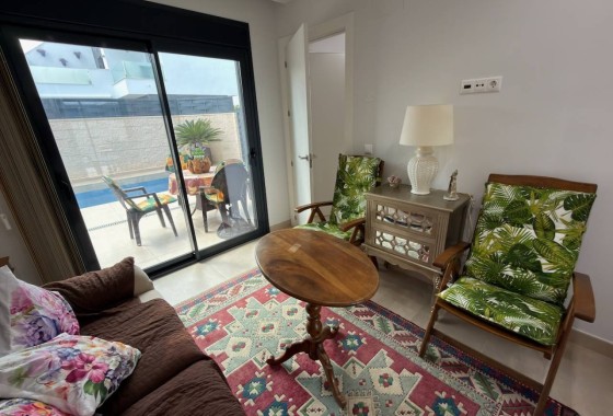 Resale - Detached Villa -
Benijofar
