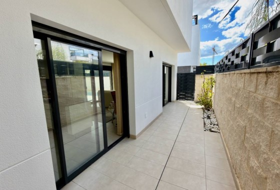 Resale - Detached Villa -
Benijofar