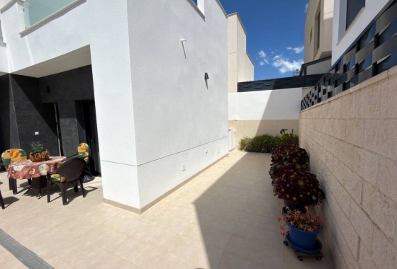 Resale - Detached Villa -
Benijofar