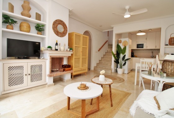 Revente - Maison de ville -
Villamartín - PAU 8