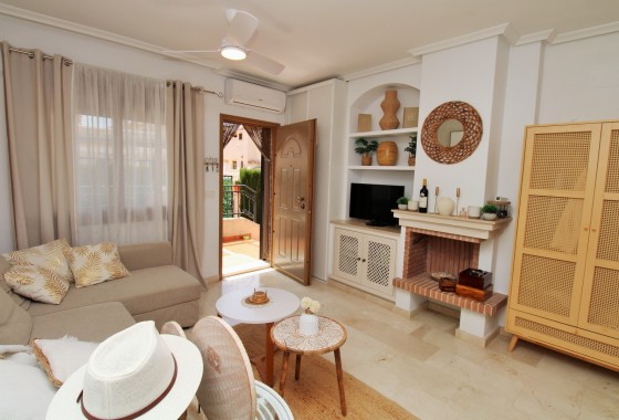 Revente - Maison de ville -
Villamartín - PAU 8