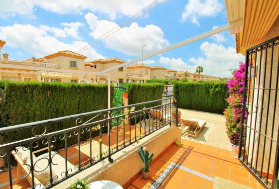 Revente - Maison de ville -
Villamartín - PAU 8