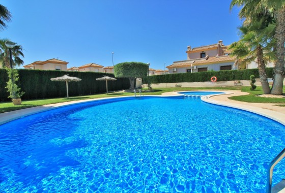 Revente - Maison de ville -
Villamartín - PAU 8