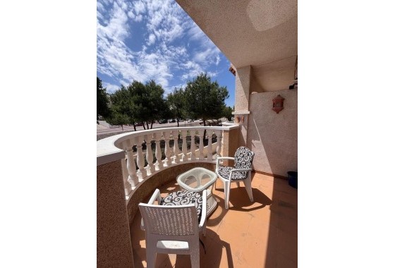 Revente - Maison de ville -
Villamartín - Costa Blanca