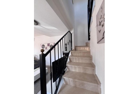 Revente - Maison de ville -
Villamartín - Costa Blanca