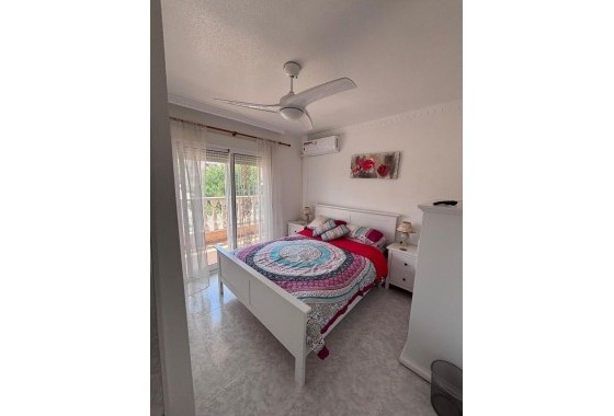 Revente - Maison de ville -
Villamartín - Costa Blanca