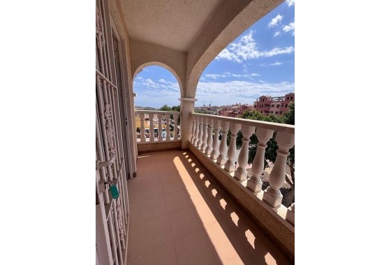 Revente - Maison de ville -
Villamartín - Costa Blanca