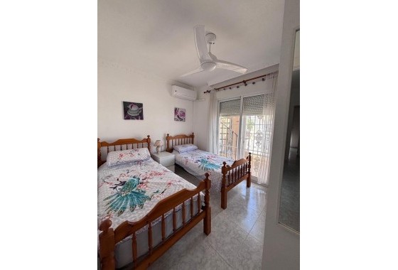 Revente - Maison de ville -
Villamartín - Costa Blanca