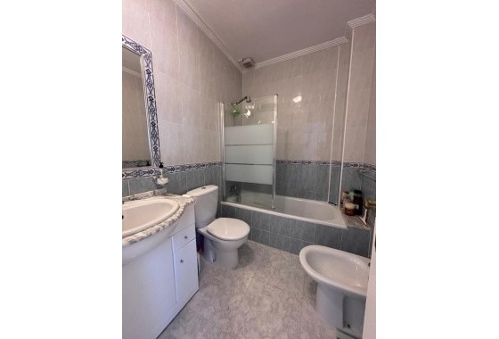Revente - Maison de ville -
Villamartín - Costa Blanca