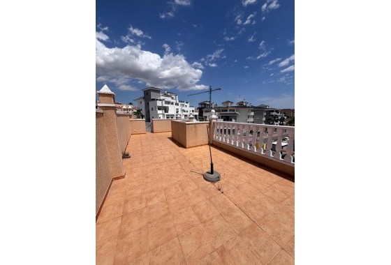 Revente - Maison de ville -
Villamartín - Costa Blanca