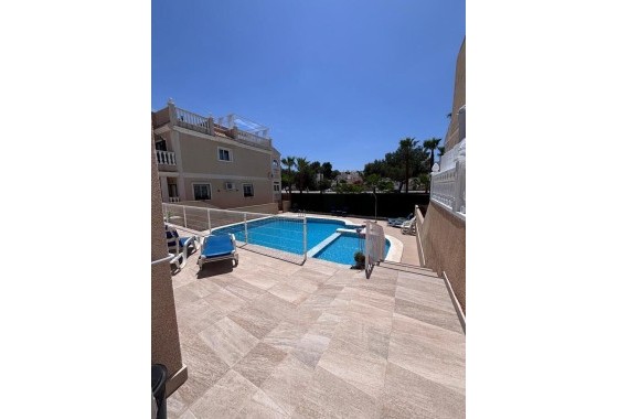 Revente - Maison de ville -
Villamartín - Costa Blanca
