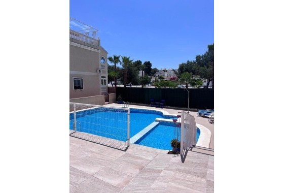 Revente - Maison de ville -
Villamartín - Costa Blanca