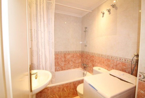 Resale - Wohnung / Apartment -
Torrevieja - Center