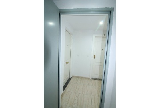 Resale - Wohnung / Apartment -
Torrevieja - Center